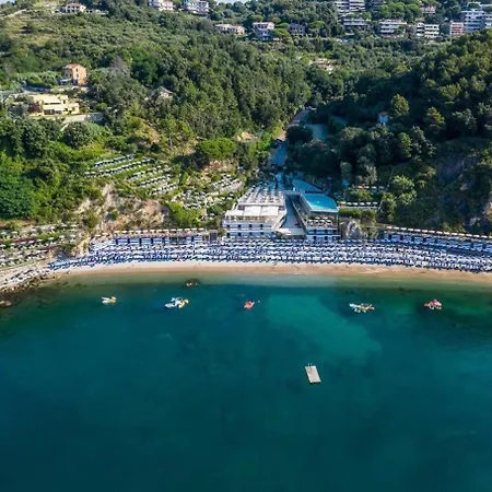 Relax A Pochi Passi Dal Mare 아파트